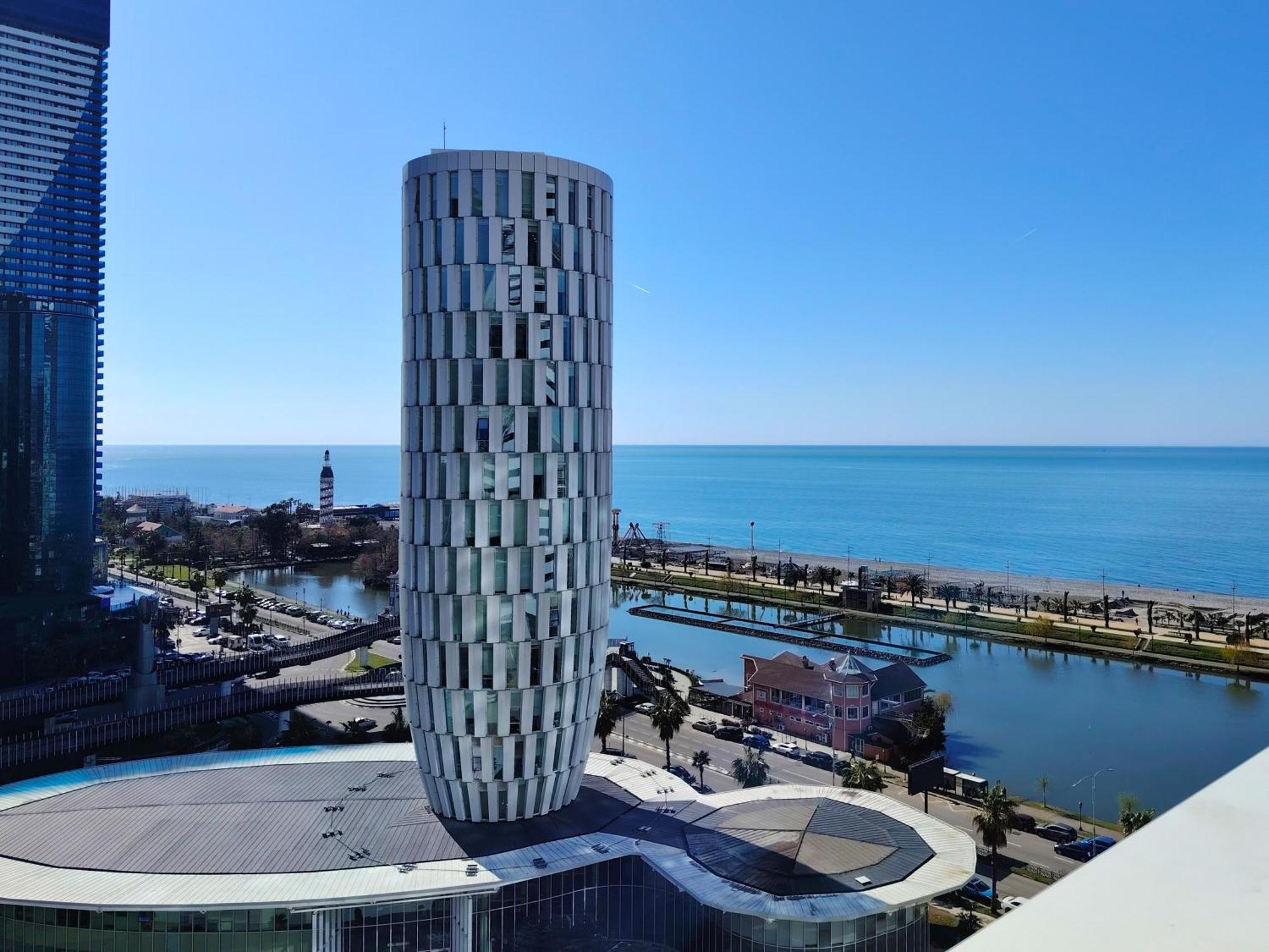 Aphrodite Apartments 巴统 外观 照片